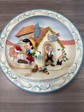 Disney Pinocchio 3D plate